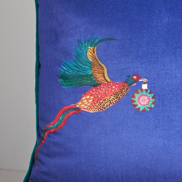 NWT Anthropologie Rapheal Balme Velvet Christmas Pillow - Picture 4 of 4